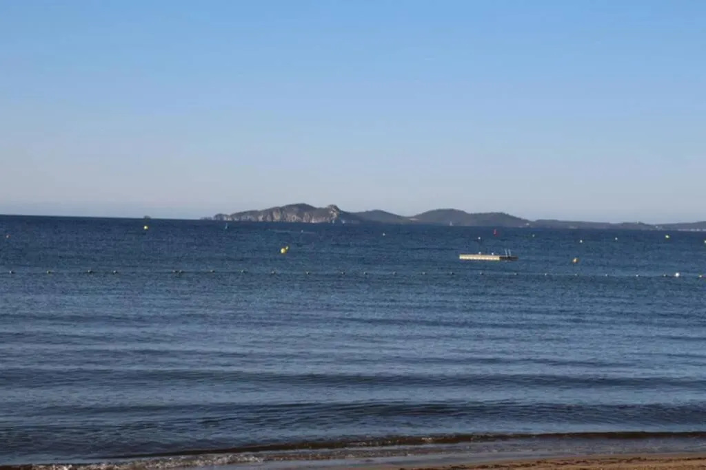 Suite 1 Chambre, 1 Sejour, Climatise, Piscines, 400M De La Mer La Londe-les-Maures Apartment
