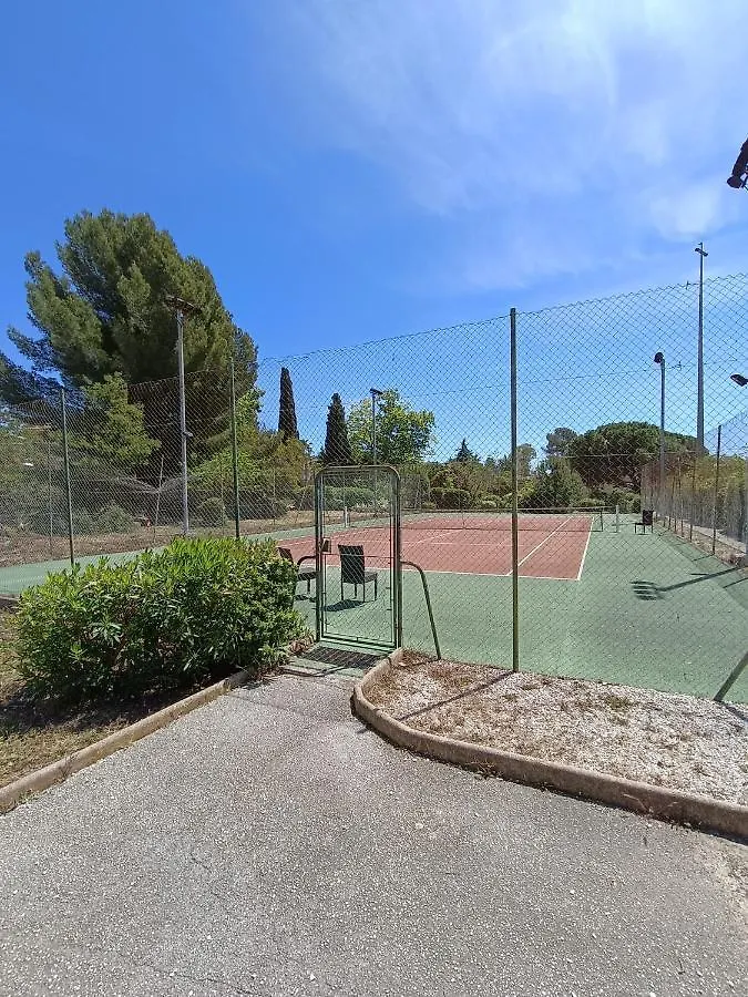 Apartment Suite 1 Chambre, 1 Sejour, Climatise, Piscines, 400M De La Mer La Londe-les-Maures France