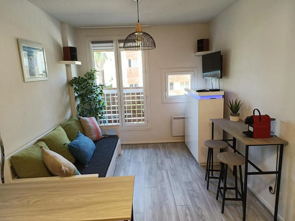 Appartement T2, climatisé, piscines, près de la mer à La Londe-les-Maures